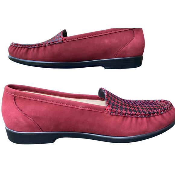 SAS Womens 10M Red Tetris Moccasin Leather Slip-On Comfort Heritage Loafers NWB - Picture 3 of 11